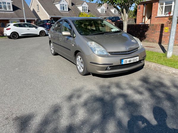 Toyota Prius Hatchback, Petrol Hybrid, 2006, Bronze