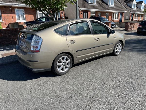 Toyota Prius Hatchback, Petrol Hybrid, 2006, Bronze