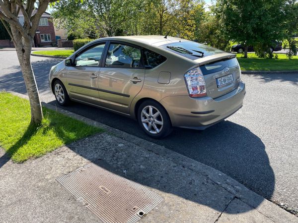 Toyota Prius Hatchback, Petrol Hybrid, 2006, Bronze