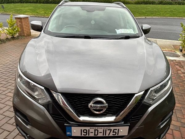 Nissan Qashqai MPV, Petrol, 2019, Grey