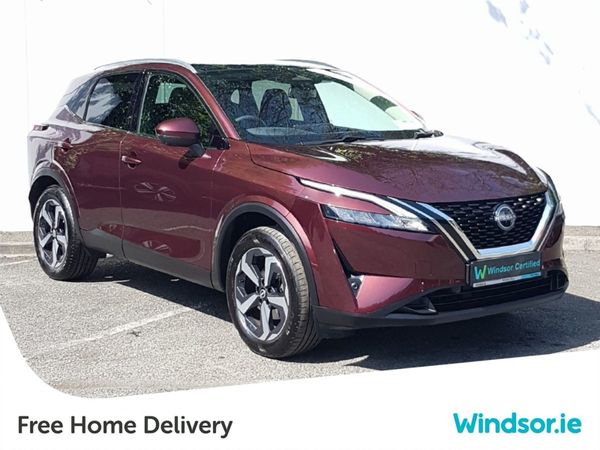 Nissan Qashqai MPV, Petrol, 2024, Red