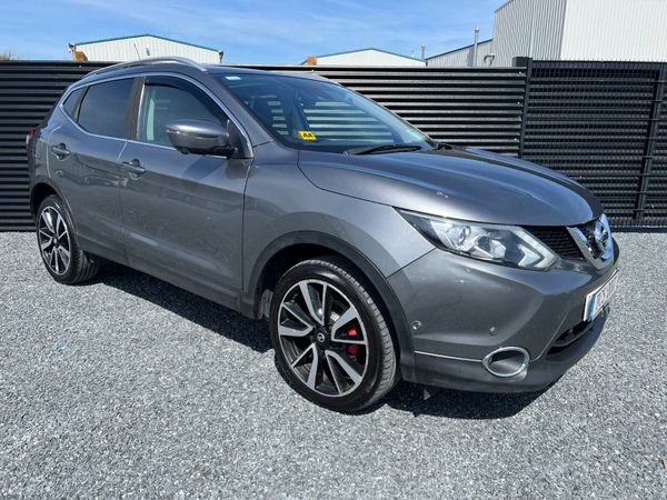 Nissan Qashqai SUV, Diesel, 2016, Grey