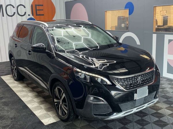 Peugeot 5008 MPV, Petrol, 2018, Black