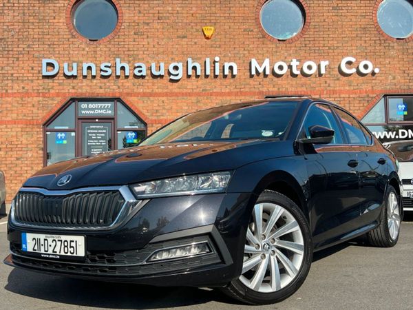 Skoda Octavia Saloon, Diesel, 2021, Black