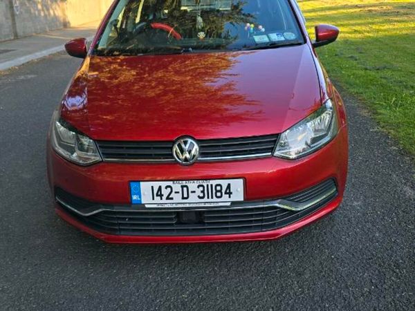 Volkswagen Polo Hatchback, Petrol, 2014, Red