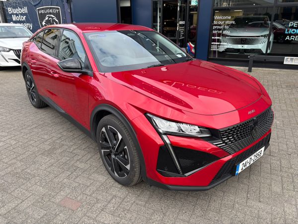 Peugeot 408 Hatchback, Petrol, 2024, Red