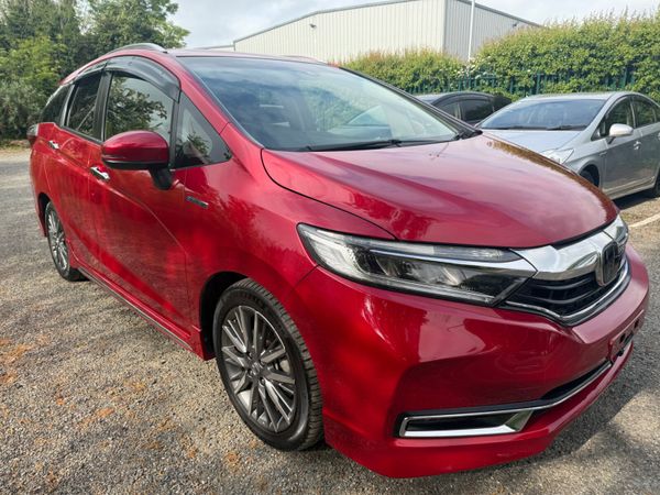 Honda Shuttle Estate, Hybrid, 2019, Red