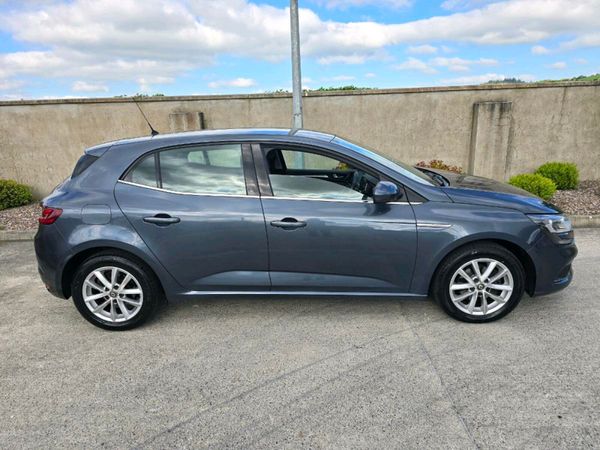 Renault Megane Hatchback, Diesel, 2017, Grey