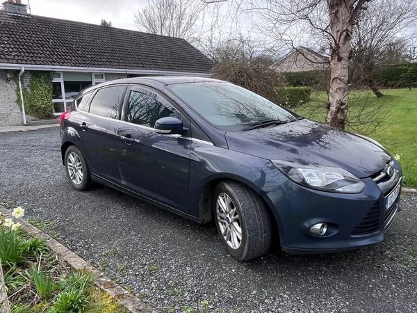 Ford Focus Hatchback, Diesel, 2013, Grey