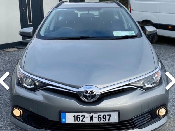 Toyota Auris Estate/Jeep, Diesel, 2016, Grey