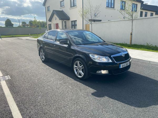 Skoda Octavia Hatchback, Diesel, 2010, Black
