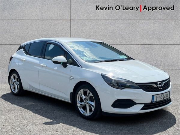 Opel Astra Hatchback, Petrol, 2021, White
