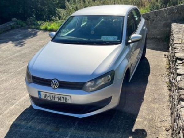 Volkswagen Polo Hatchback, Petrol, 2010, Silver
