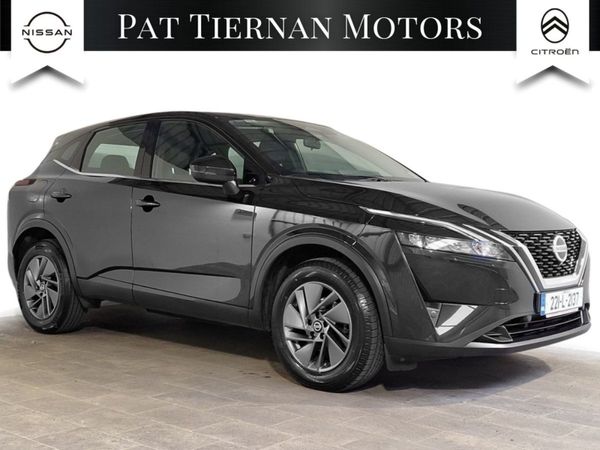 Nissan Qashqai MPV, Petrol, 2022, Black