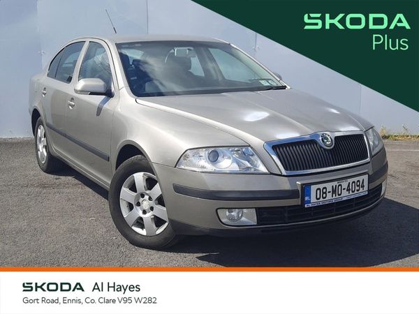 Skoda Octavia Hatchback, Diesel, 2008, Beige