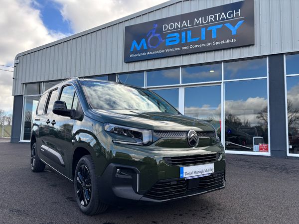 Citroen Berlingo Multispace MPV, Diesel, 2025, Green