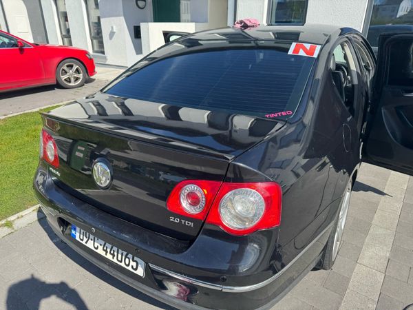 Volkswagen Passat Saloon, Diesel, 2009, Black