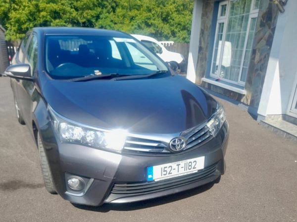 Toyota Corolla Saloon, Diesel, 2015, Grey