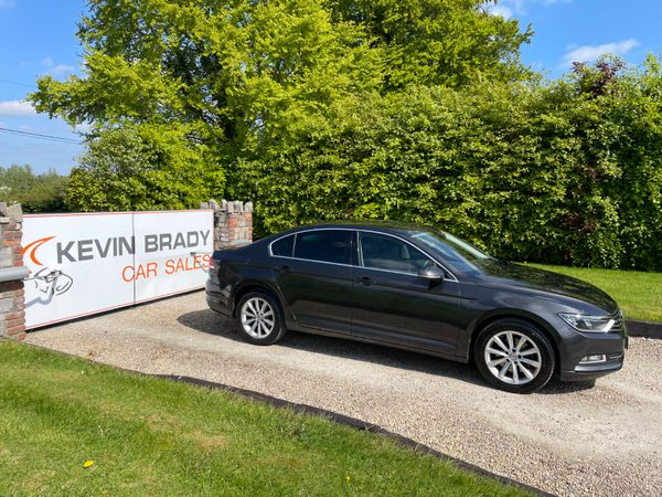 Volkswagen Passat Saloon, Diesel, 2018, Grey