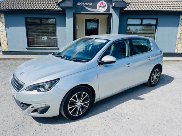 Peugeot 308 Hatchback, Diesel, 2017, Silver