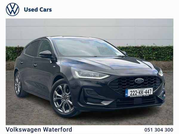 Ford Focus Hatchback, Petrol, 2022, Black
