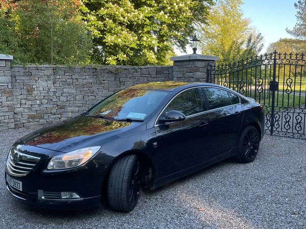 Vauxhall Insignia Saloon, Diesel, 2012, Black