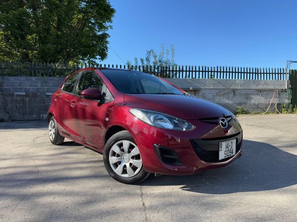 Mazda Demio MPV, Petrol, 2014, Red