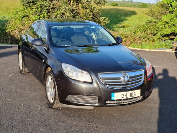 Vauxhall Insignia Hatchback, Diesel, 2012, Black