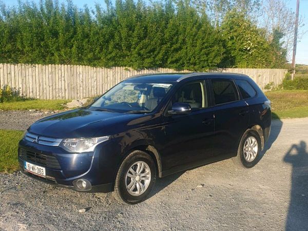 Mitsubishi Outlander SUV, Diesel, 2015, Blue