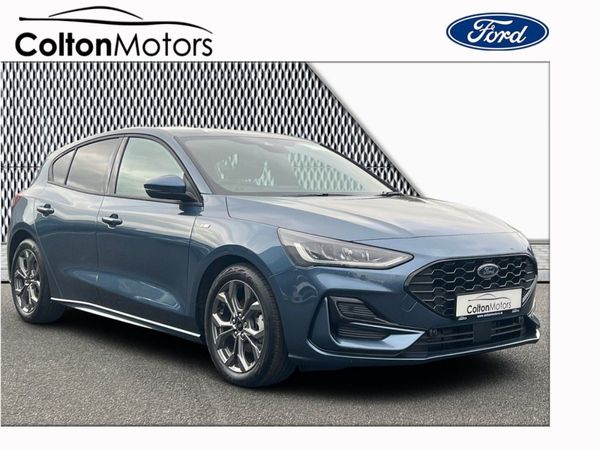 Ford Focus Hatchback, Petrol, 2025, Blue