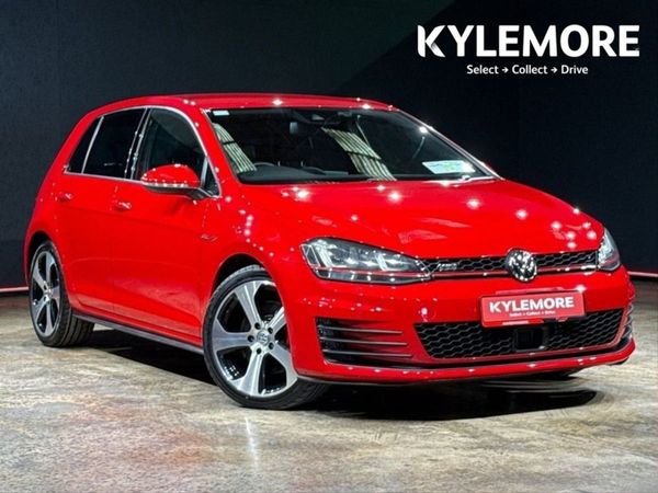 Volkswagen Golf Hatchback, Petrol, 2016, Red