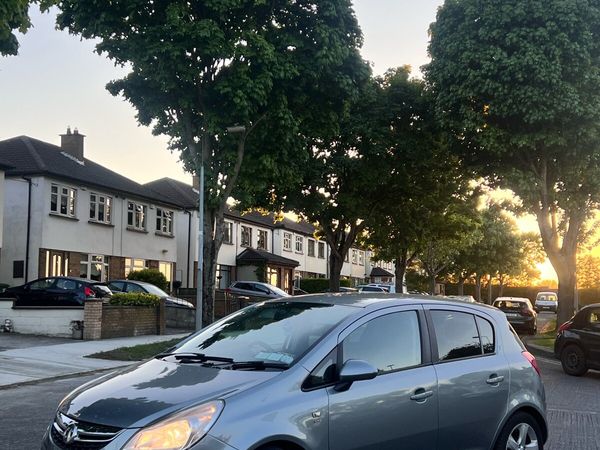 Vauxhall Corsa Hatchback, Petrol, 2012, Silver