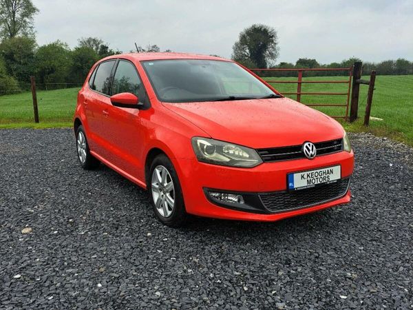 Volkswagen Polo Hatchback, Petrol, 2014, Red