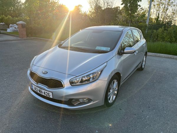 Kia Ceed Hatchback, Diesel, 2014, Silver