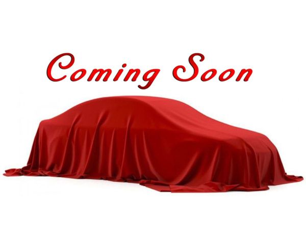 Toyota Yaris Hatchback, Petrol, 2016, Red