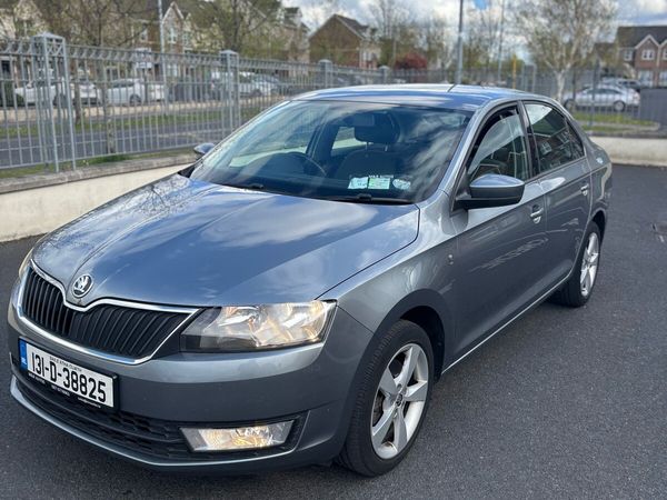 Skoda Rapid Hatchback, Petrol, 2013, Grey