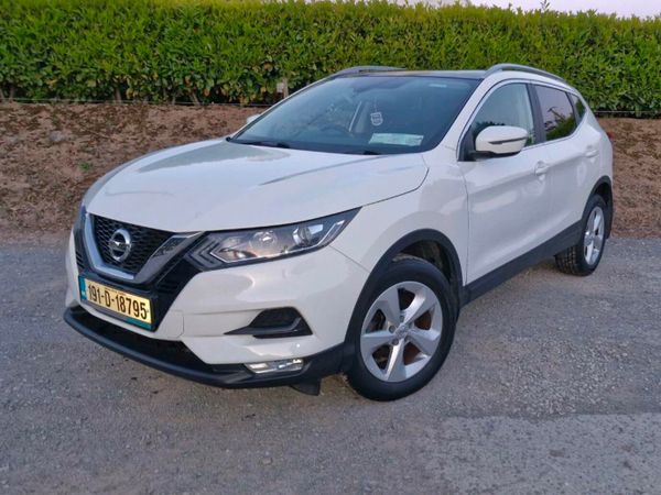 Nissan Qashqai MPV, Petrol, 2019, White