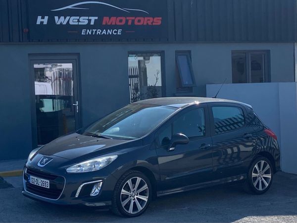 Peugeot 308 Hatchback, Diesel, 2013, Blue