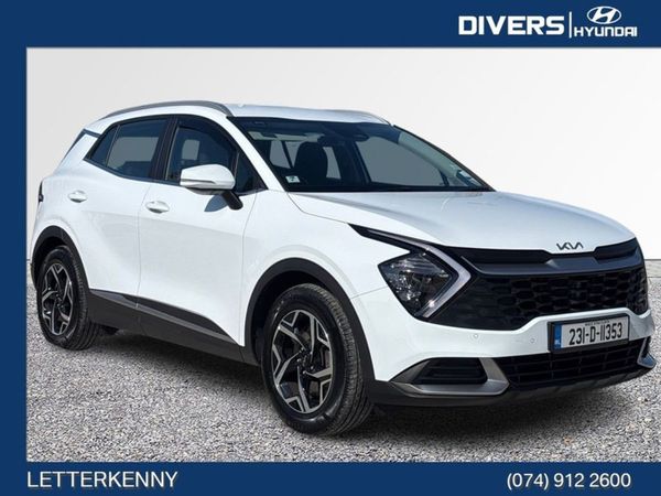 Kia Sportage MPV, Diesel Hybrid, 2023, White