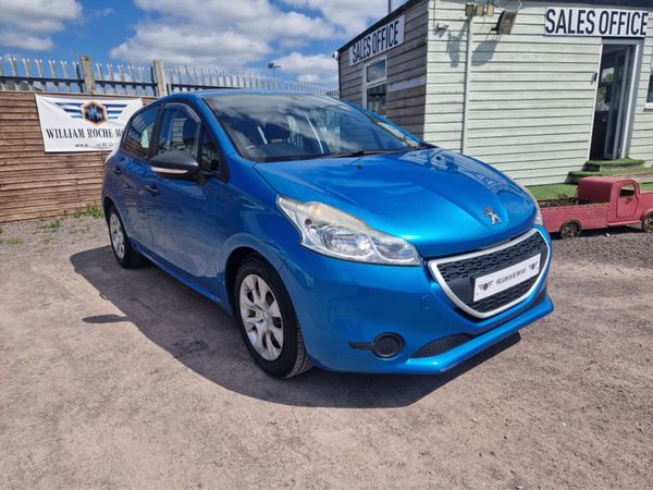 Peugeot 208 Hatchback, Diesel, 2013, Blue