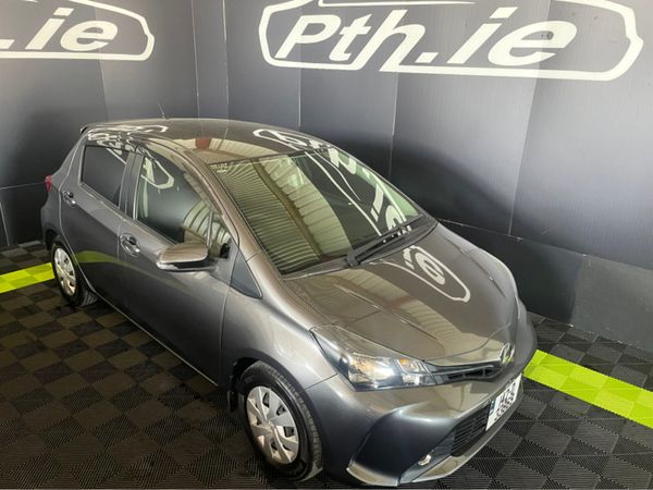 Toyota Yaris Hatchback, Petrol, 2014, Grey