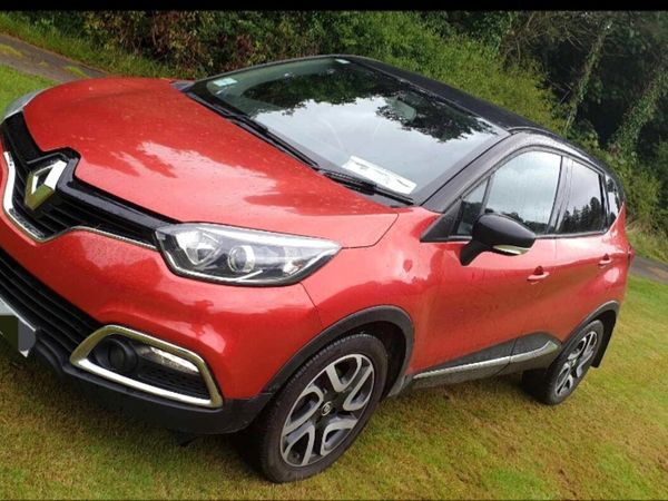 Renault Captur Hatchback, Diesel, 2017, Red