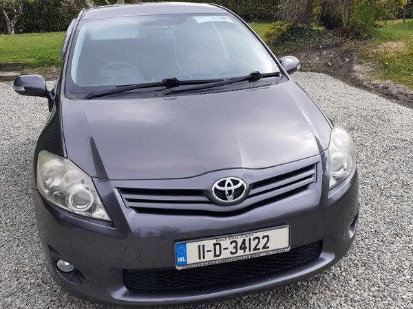 Toyota Auris Hatchback, Diesel, 2011, Grey