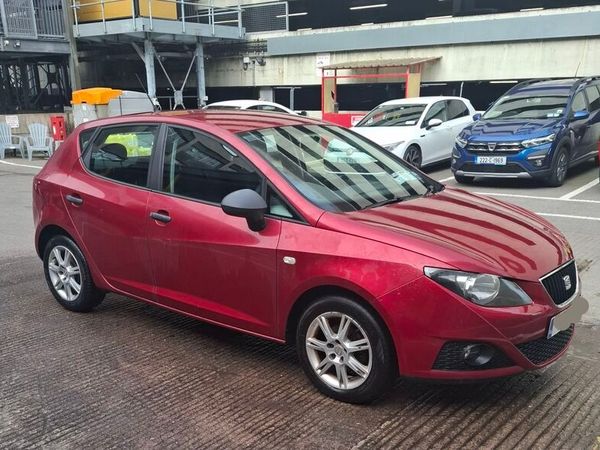 SEAT Ibiza MPV, Petrol, 2011, Red