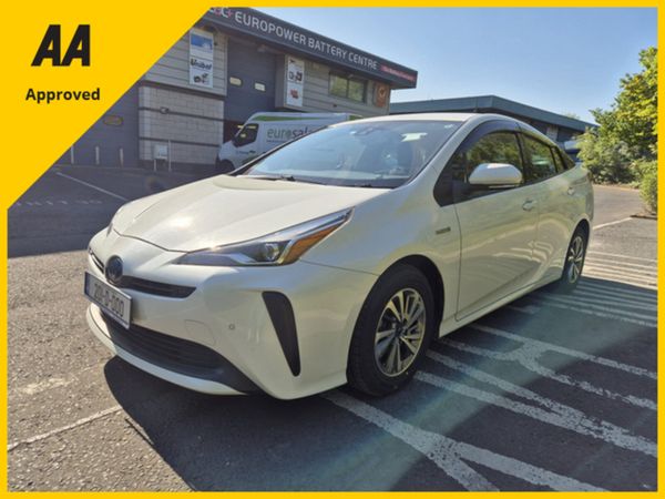 Toyota Prius Hatchback, Petrol Hybrid, 2020, White