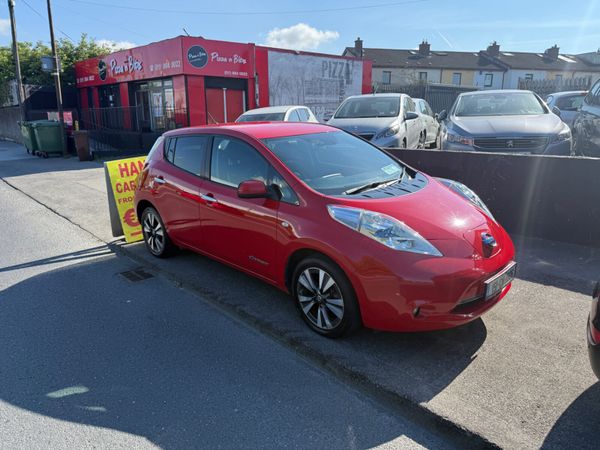 Nissan Leaf Hatchback, Electric, 2015, Red