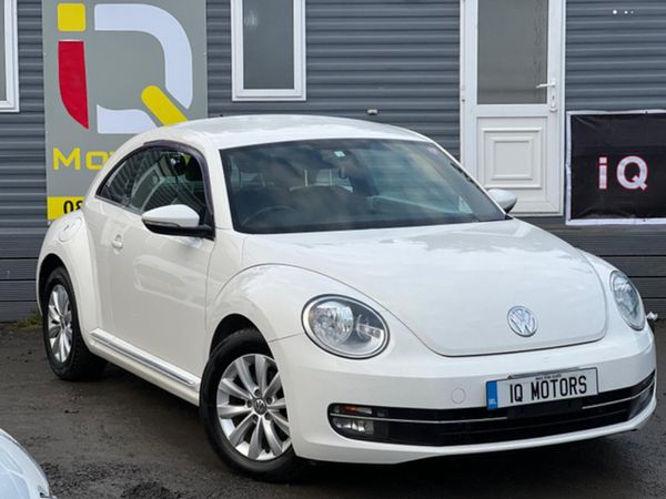 Volkswagen Beetle Hatchback, Petrol, 2013, White