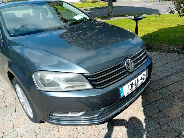 Volkswagen Passat Saloon, Diesel, 2013, Grey