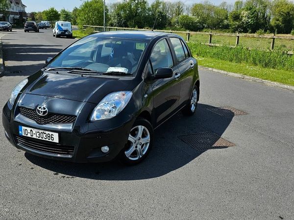 Toyota Yaris Hatchback, Petrol, 2010, Black