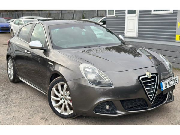 Alfa Romeo Giulietta Hatchback, Unknown, 2013, Grey